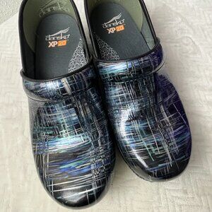 Dansko XP Clogs size 38 (7.5-8 U.S.)